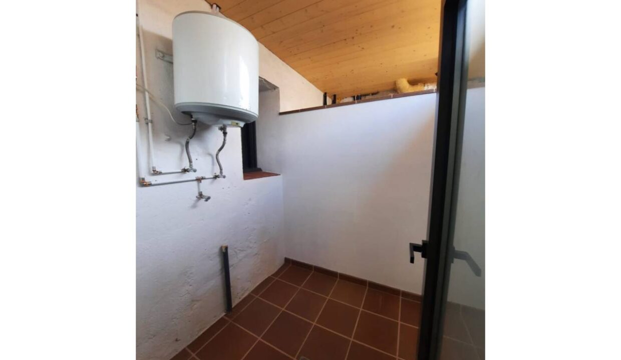 2676_54194813964_f038808b-f321-4b44-b3a6-303b36741bae