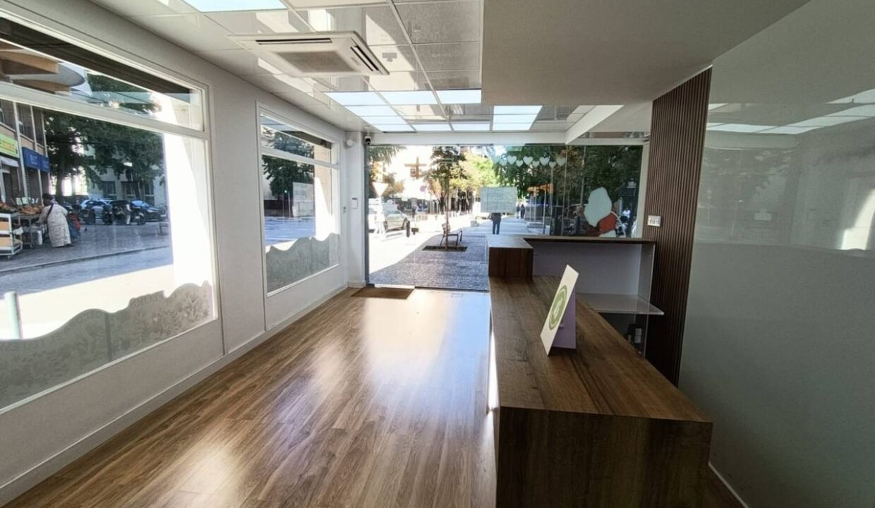 2676_33381784890_8d40bd53-743d-4762-96e9-e6e804a6d313