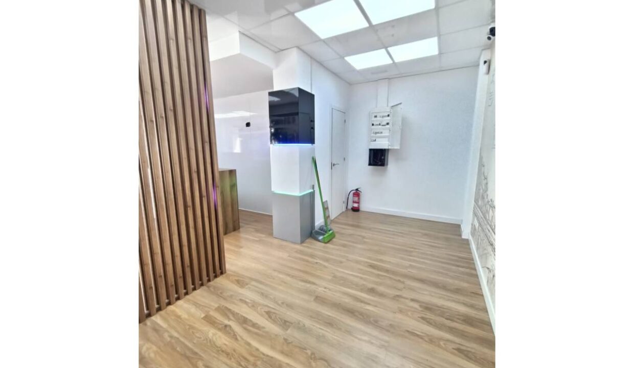 2676_33381784890_e0149579-c104-4f7c-b40e-336b30393fef