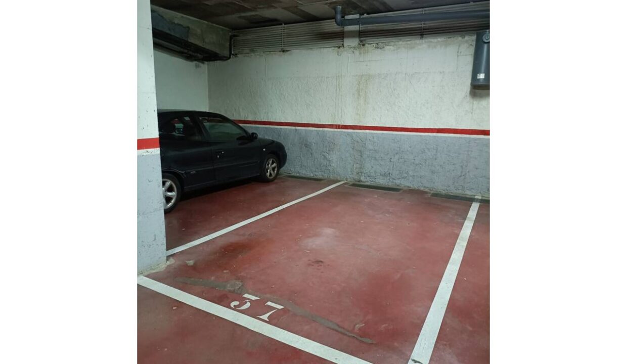 2676_61721145845_728bf2eb-5f57-42f5-87b7-02db518b7410